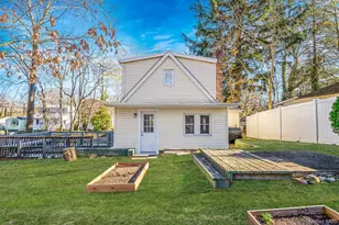 44 Lynbrook Dr, Sound Beach, NY 11789 - Photo 10