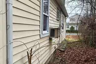 155 Dahlia Dr, Mastic Beach, NY 11951 - Photo 26