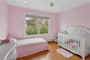 1560 Pebble Ln, Hewlett, NY 11557 - Photo 18