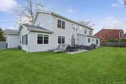 1560 Pebble Lane, Hewlett, NY 11557 - Photo 22