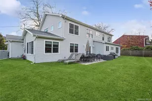 1560 Pebble Ln, Hewlett, NY 11557 - Photo 22