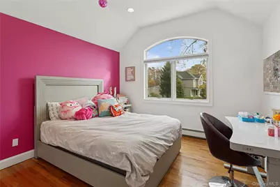 1560 Pebble Lane, Hewlett, NY 11557 - Photo 20