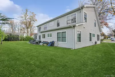 1560 Pebble Lane, Hewlett, NY 11557 - Photo 24