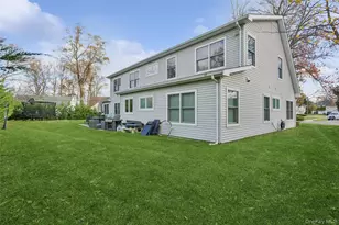 1560 Pebble Ln, Hewlett, NY 11557 - Photo 24