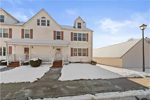 21 Kings Way, Pawling, NY 12564 - Photo 2