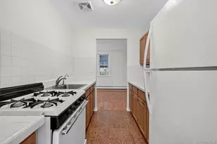1042 Fox St, Bronx, NY 10459 - Photo 12
