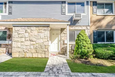 40 W 4th Street #213, Patchogue, NY 11772 - Photo 2