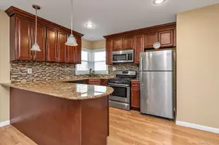 31 Piave Terrace, Lindenhurst, NY 11757 - Photo 6