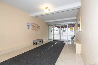 6-8 Wooleys Lane #B-34, Great Neck, NY 11023 - Photo 18