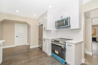 123 4th Avenue, Huntington, NY 11746 - Photo 2