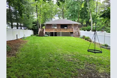 31 Apricot Road, Rocky Point, NY 11778 - Photo 8