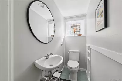 46 E Hyatt Avenue, Mount Kisco, NY 10549 - Photo 12