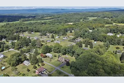 138 Round Hill Road, Walden, NY 12586 - Photo 4