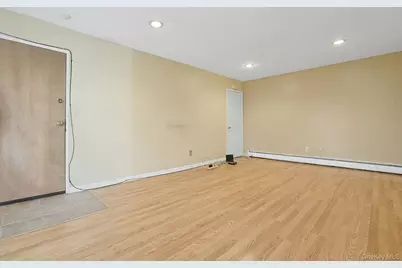 205 Sneden Place W #205, Spring Valley, NY 10977 - Photo 6