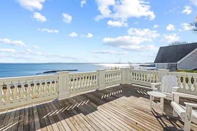 106 Premium Point, New Rochelle, NY 10801 - Photo 24