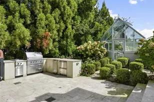 106 Premium Point, New Rochelle, NY 10801 - Photo 36