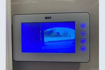 840 Montauk Highway #3C, Copiague, NY 11726 - Photo 16