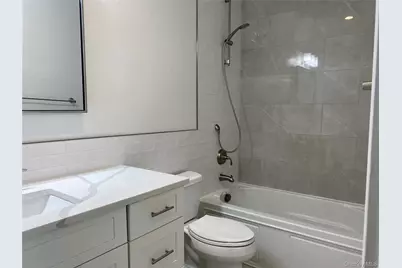 840 Montauk Highway #3C, Copiague, NY 11726 - Photo 14