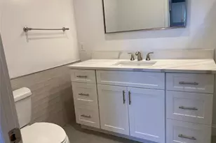 840 Montauk Hwy, Copiague, NY 11726 - Photo 10