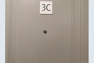 840 Montauk Highway #3C, Copiague, NY 11726 - Photo 24