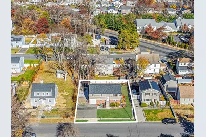 445 45th Street, Copiague, NY 11726 - Photo 42