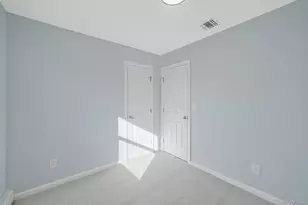 445 45th St, Copiague, NY 11726 - Photo 20