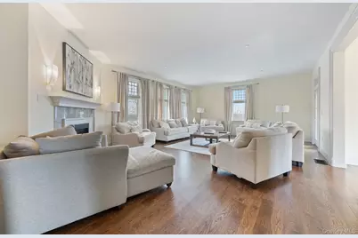 5041 Goodridge Avenue, Bronx, NY 10471 - Photo 14