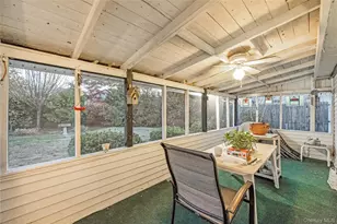 4 Florida Ave, Copiague, NY 11726 - Photo 14