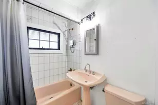 143 Blacksmith Rd E, Levittown, NY 11756 - Photo 20