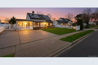 143 Blacksmith Road E, Levittown, NY 11756 - Photo 1