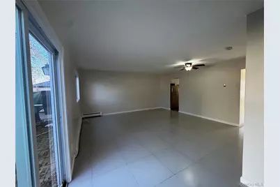 8 Whitman Court, Middletown, NY 10941 - Photo 8