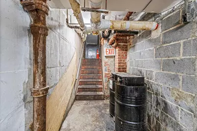 20502 Hillside Avenue, Hollis, NY 11423 - Photo 26