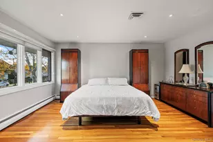 158 Old Courthouse Rd, Manhasset Hills, NY 11040 - Photo 20