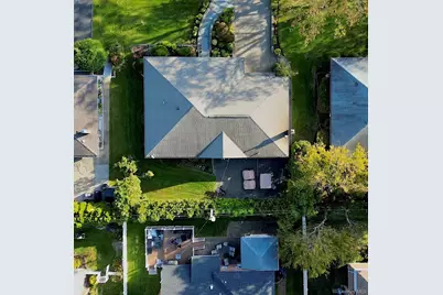 158 Old Courthouse Road, Manhasset Hills, NY 11040 - Photo 44