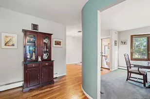 158 Old Courthouse Rd, Manhasset Hills, NY 11040 - Photo 18