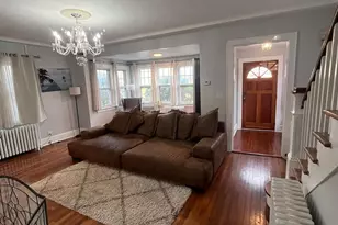 14 Redbrook Rd, Great Neck, NY 11024 - Photo 4