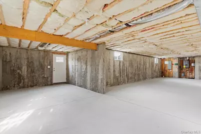 3421 Hawthorne Drive N, Wantagh, NY 11793 - Photo 42