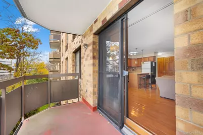 141 Great Neck Road #2G, Great Neck, NY 11021 - Photo 24