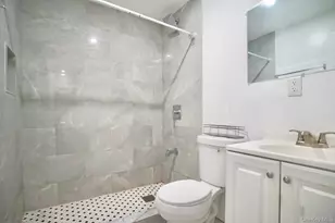 90-15 207th St, Queens Village, NY 11428 - Photo 20