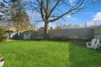 9 Lynch Street, Huntington Station, NY 11746 - Photo 28