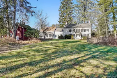 25 Greenwich Road, Bedford, NY 10506 - Photo 2