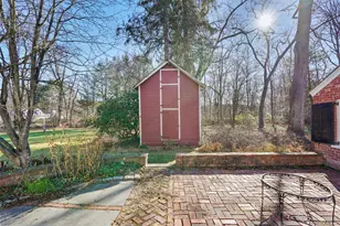 25 Greenwich Rd, Bedford, NY 10506 - Photo 10