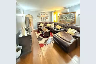 18906 121st Avenue, Saint Albans, NY 11412 - Photo 2