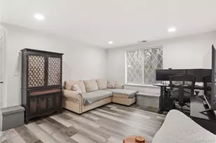 87 Birchwood Rd, Medford, NY 11763 - Photo 4