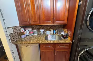 224-11 Kingsbury Ave, Oakland Gardens, NY 11364 - Photo 10