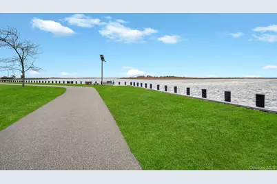 67 Howard Avenue, Freeport, NY 11520 - Photo 32