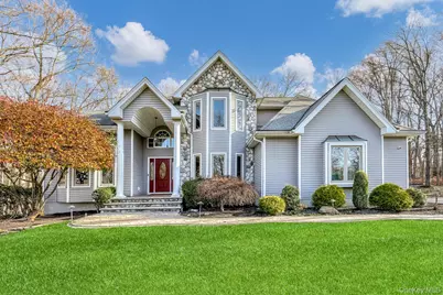 6 Wedge Way, Suffern, NY 10901 - Photo 2