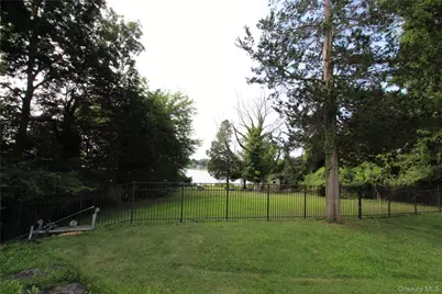 59 Dyke Road, East Setauket, NY 11733 - Photo 12