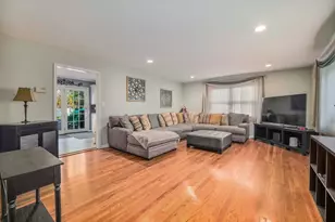 19 Hillside Ave, Suffern, NY 10901 - Photo 6