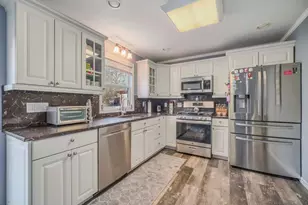 19 Hillside Ave, Suffern, NY 10901 - Photo 2